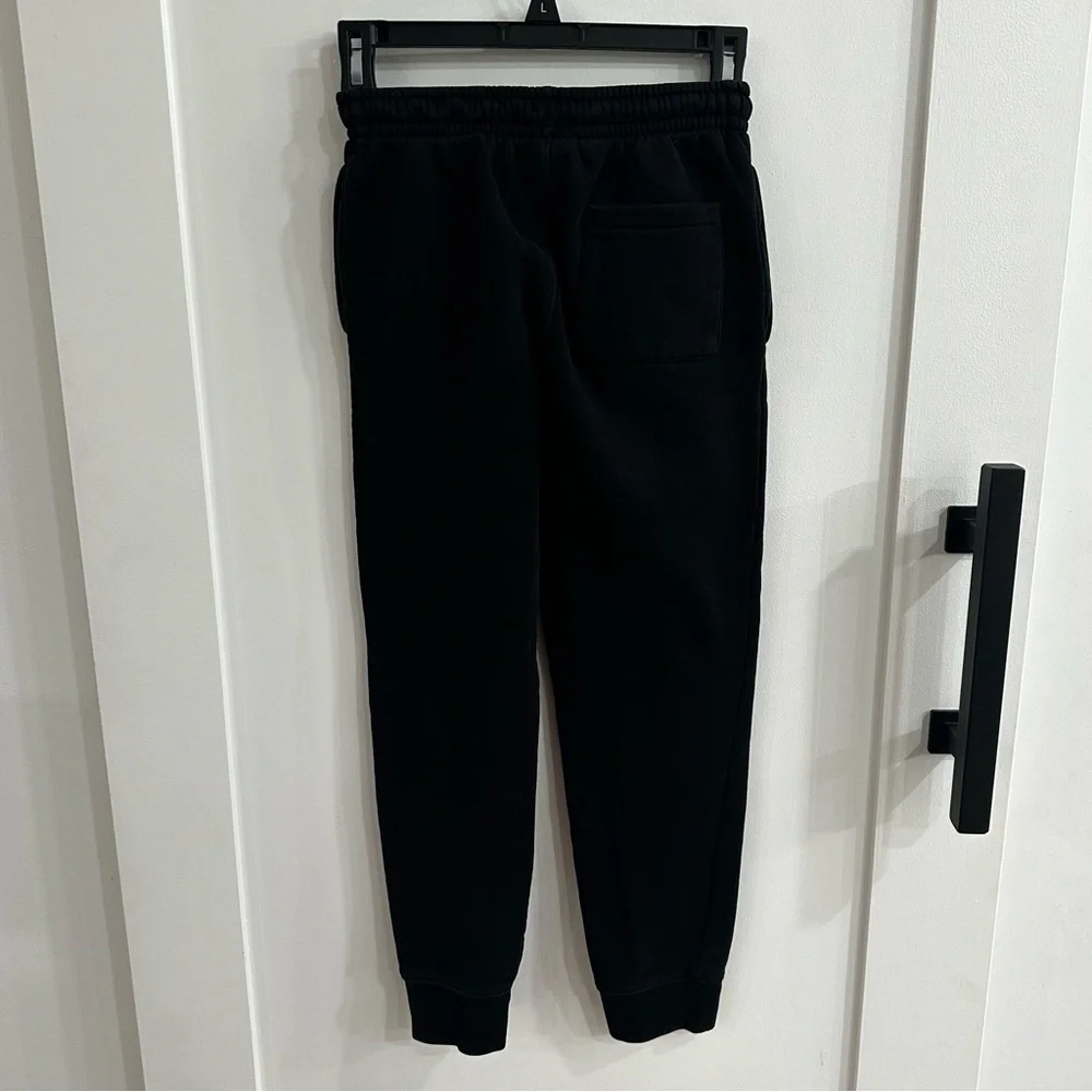 Jordan Boys Black Fleece Joggers Sweatpants - Size Medium (10-12)
